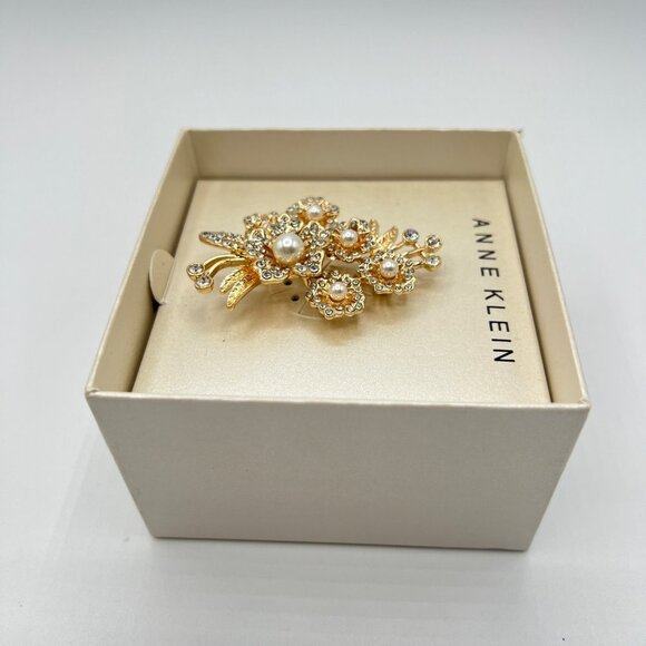 Anne Klein Crystal/Imitation Pearl Flower Cluster Pin in Gold-Tone MSRP $28 NWT - Picture 4 of 6